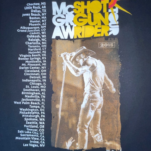 TIM MCGRAW CONCERT TEE 🤍 - Picture 4 of 5